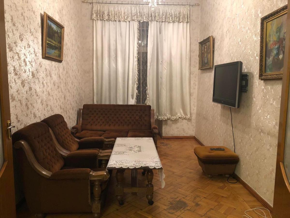 Апартаменти Квартира в самом центре Еревана Екстер'єр фото